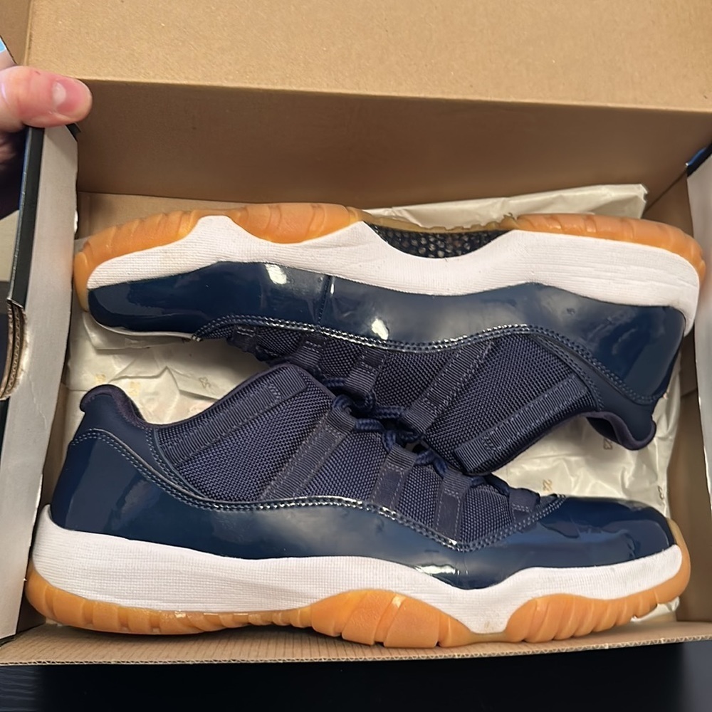 Nike Air Jordan retro XI 11 Low Navy Sz 11 - Picture 7 of 8